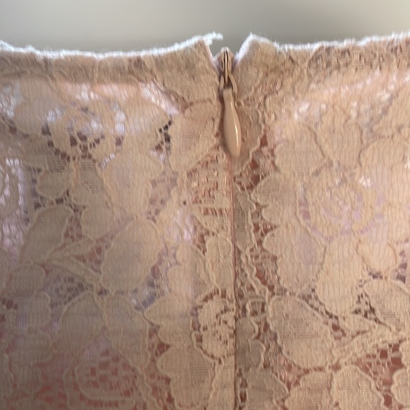 Forever 21 peachy pink, floral lace, day dress - Picture 6 of 7